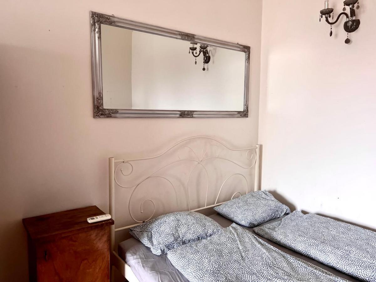 F14 Guest House By Small Home Budapeşte Dış mekan fotoğraf