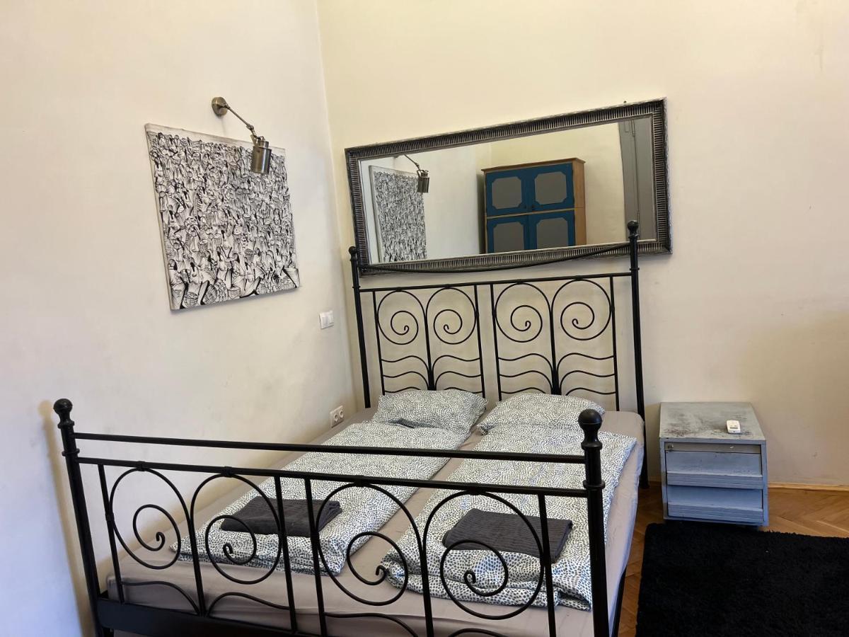 F14 Guest House By Small Home Budapeşte Dış mekan fotoğraf